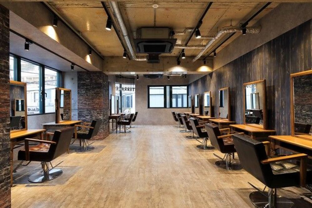 TERRACE 岡本店 店舗内観